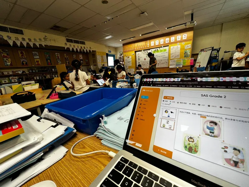 Teacher's view of classroom with Turtle Learn